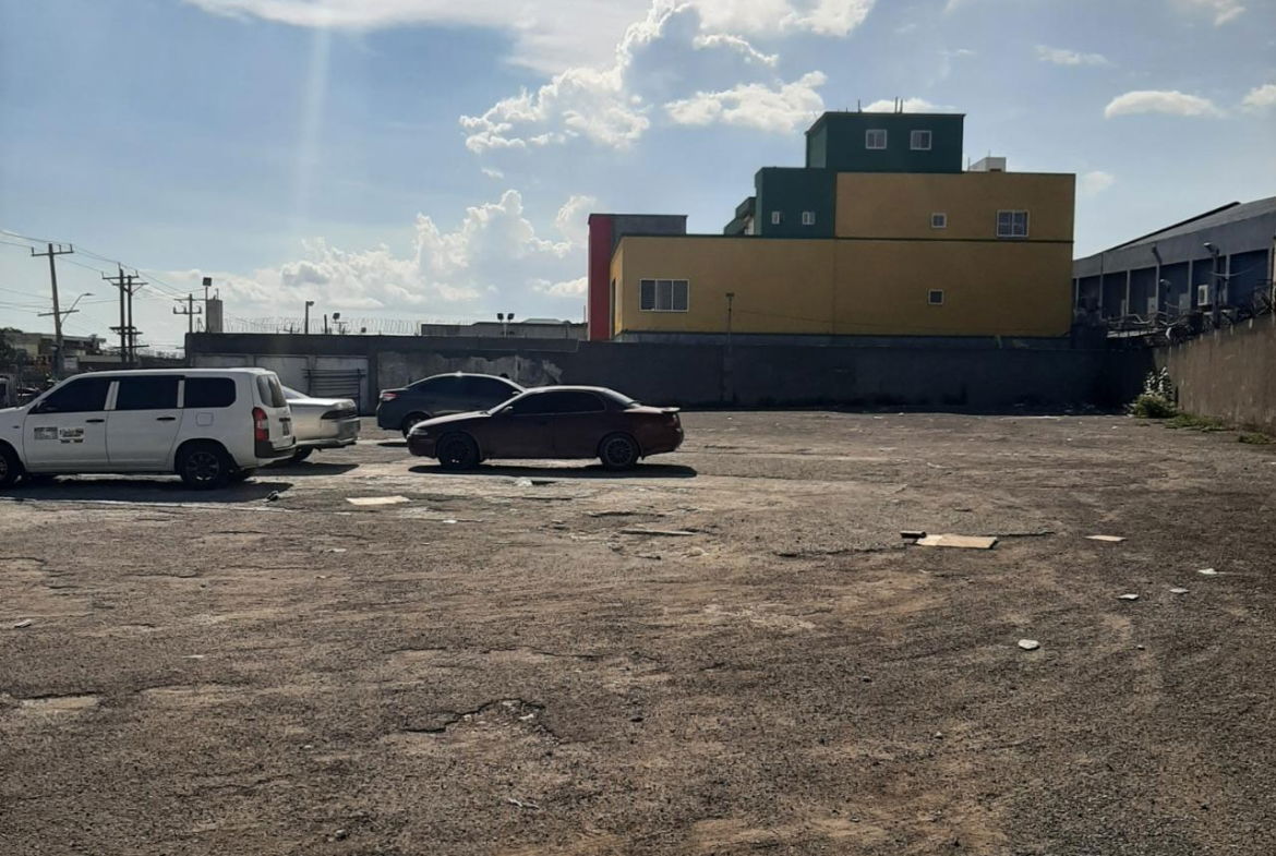 Sixth image of 1-1 Retirement Road in Kingston 5, St. Andrew, Jamaica - property is For Rent