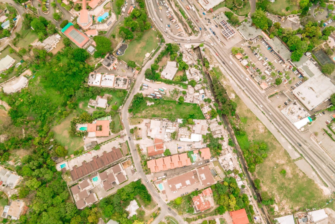Seventh image of 5 Grosvenor Terrace in Kingston 8, St. Andrew, Jamaica - property is For Rent