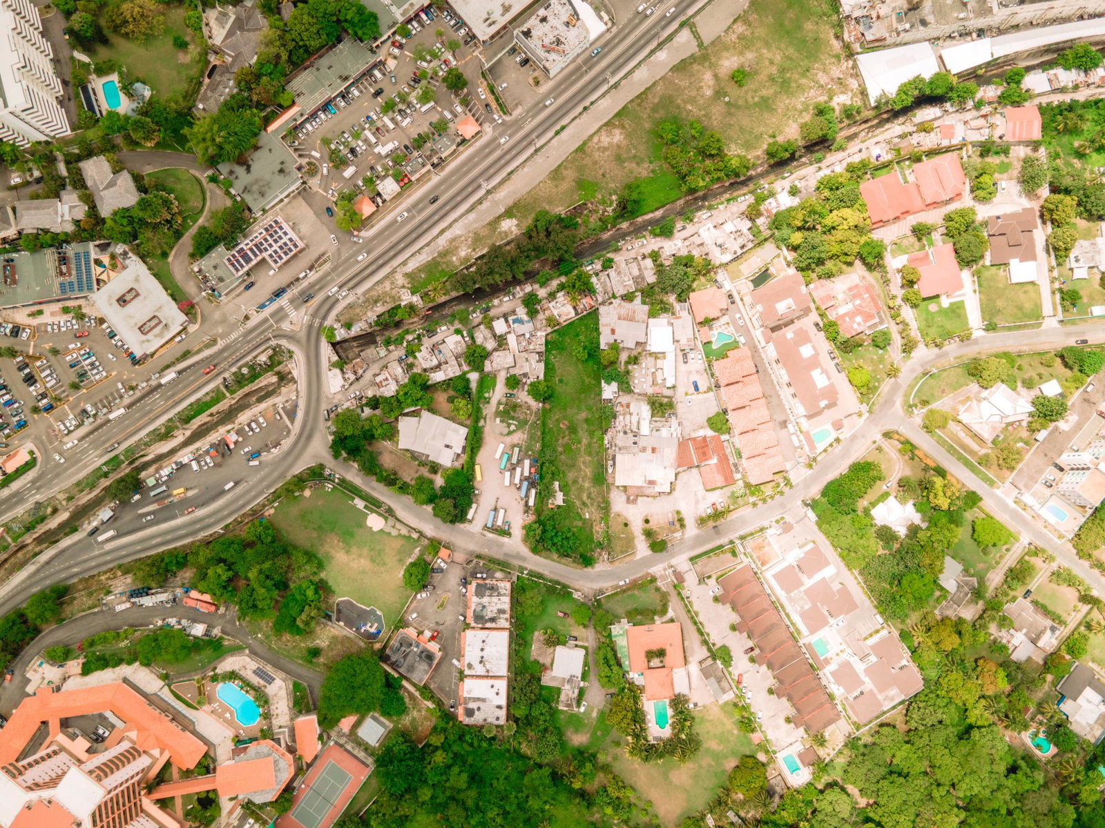Ninth image of 5 Grosvenor Terrace in Kingston 8, St. Andrew, Jamaica - property is For Rent