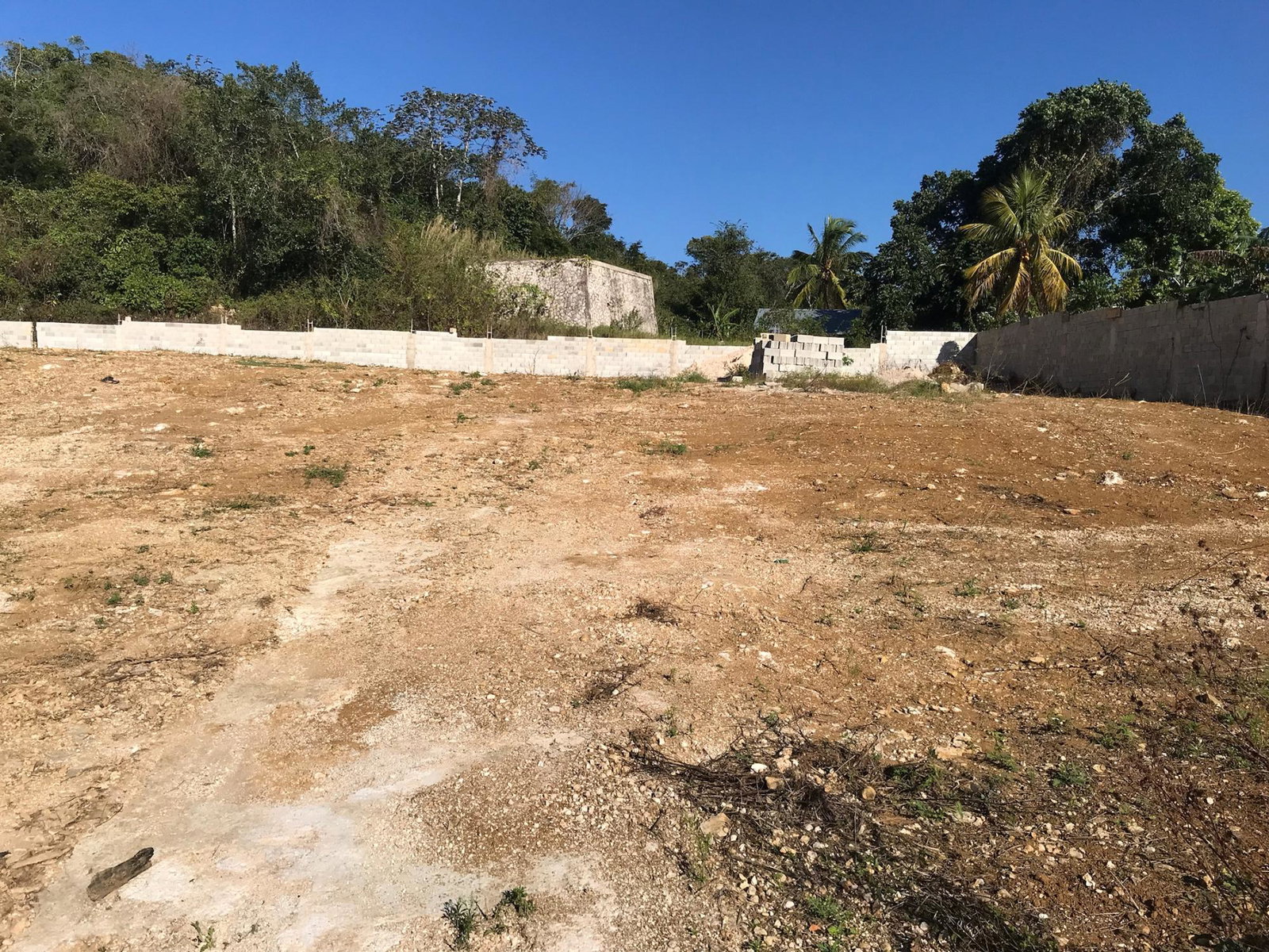 Third image of Mile Gully Commercial Land in MILE GULLY, Manchester, Jamaica - property is For Sale
