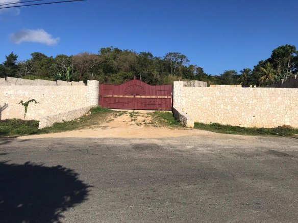 First image of Mile Gully Commercial Land in MILE GULLY, Manchester, Jamaica - property is For Sale