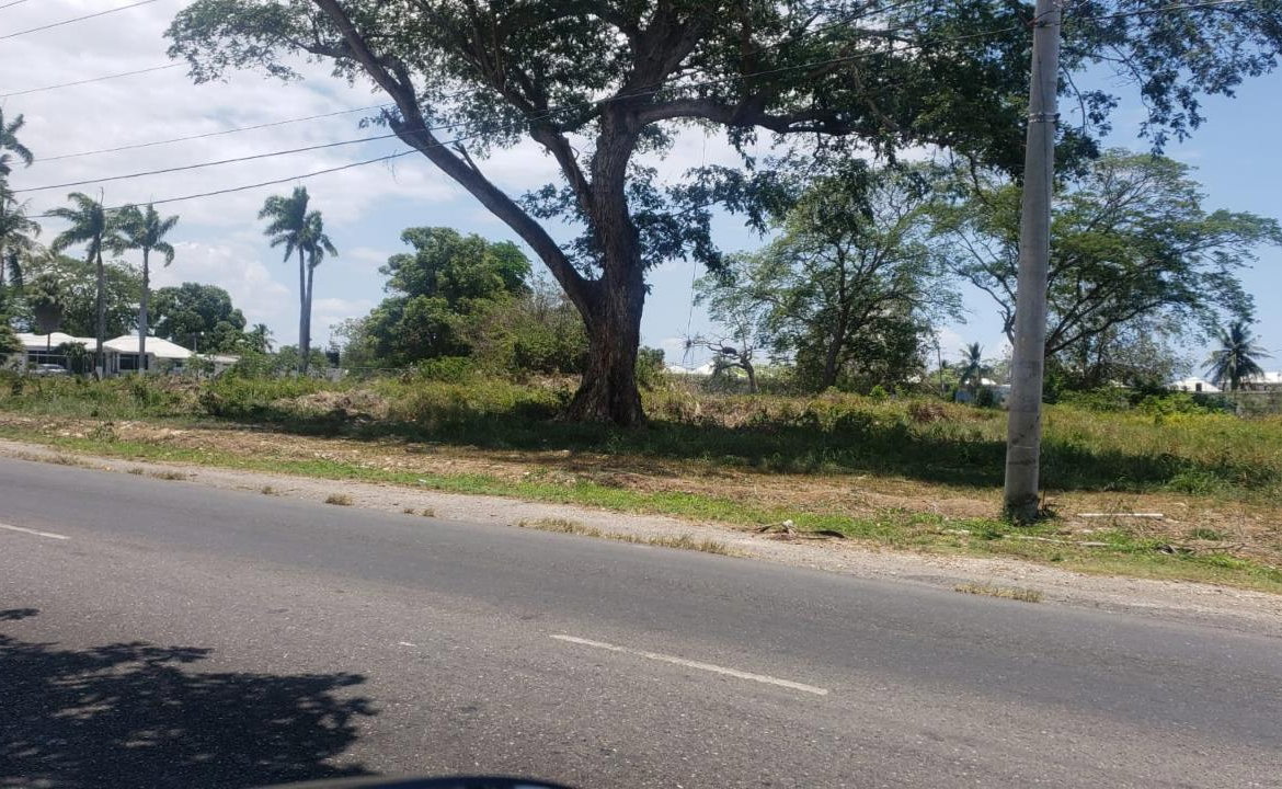 Second image of 10, 11 Old Harbour Road in Old Harbour, St. Catherine, Jamaica - property is For Sale