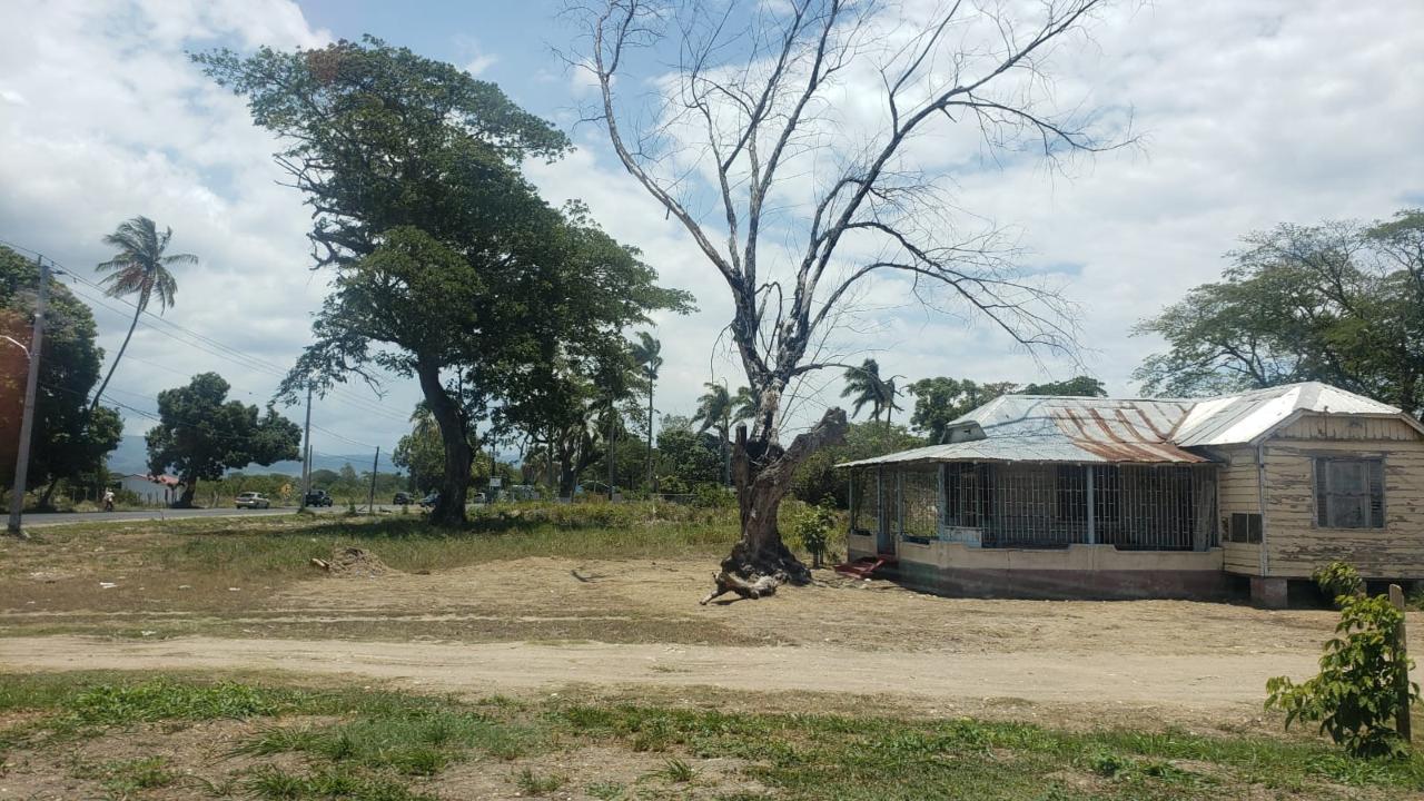 Fourth image of 10, 11 Old Harbour Road in Old Harbour, St. Catherine, Jamaica - property is For Sale