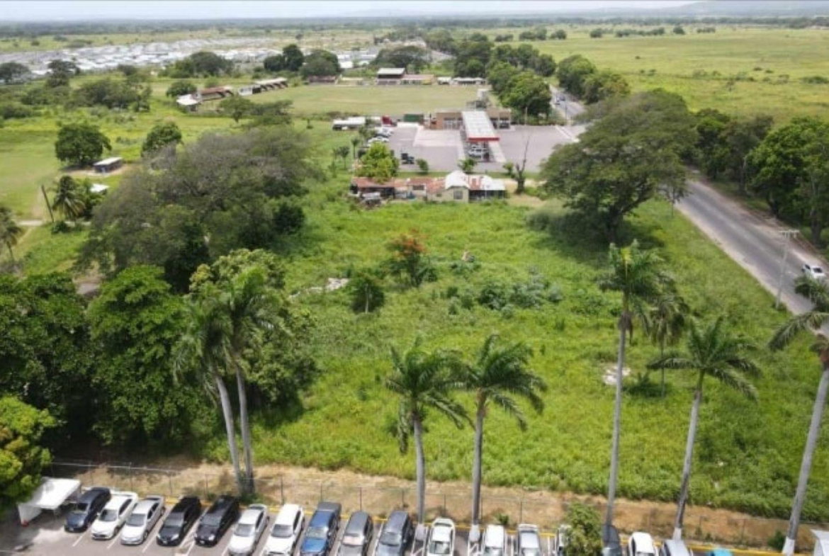 Sixth image of 10, 11 Old Harbour Road in Old Harbour, St. Catherine, Jamaica - property is For Sale