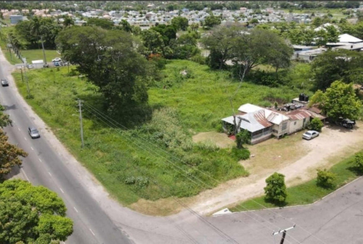 Ninth image of 10, 11 Old Harbour Road in Old Harbour, St. Catherine, Jamaica - property is For Sale
