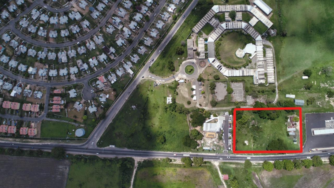 Third image of 9, 10, 11 Old Harbour Road in Old Harbour, St. Catherine, Jamaica - property is For Sale