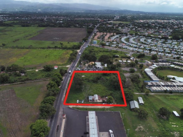 First image of 9, 10, 11 Old Harbour Road in Old Harbour, St. Catherine, Jamaica - property is For Sale