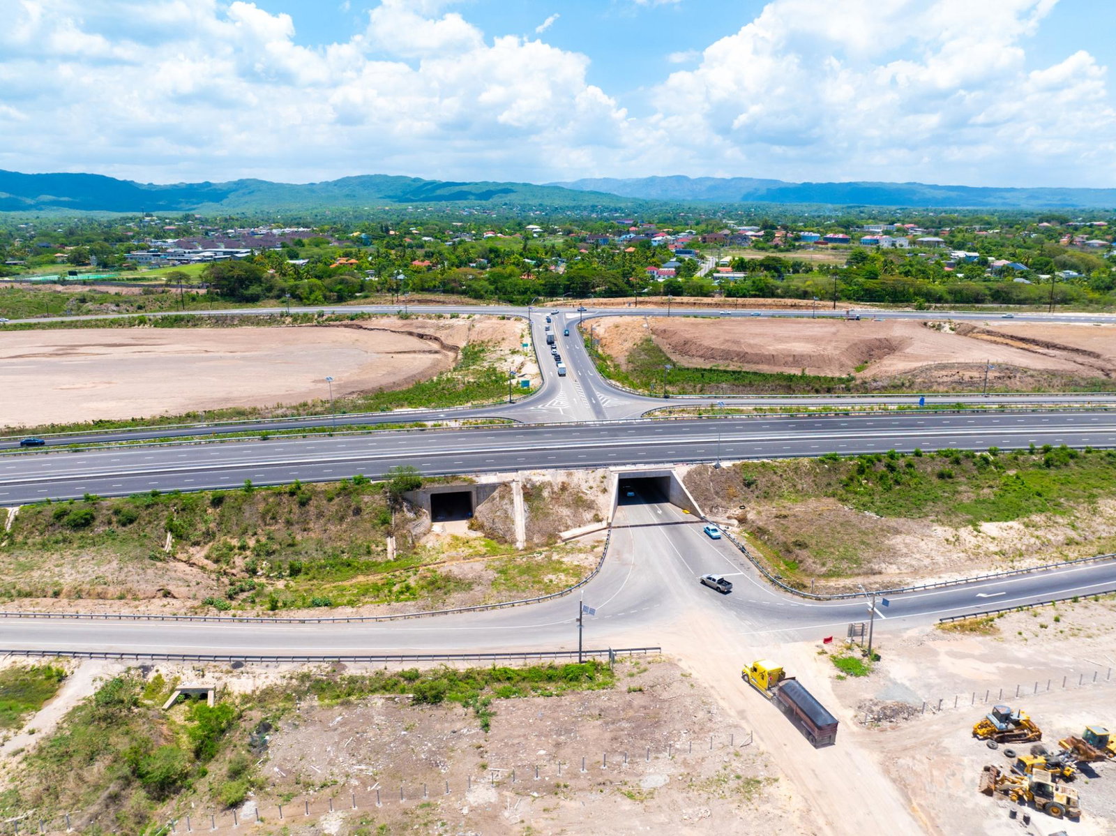 Prime-Commercial-Land-for-Sale-on-Bustamante-Highway-Clarendon Third image of Bustamante Highway in Denbigh, Clarendon, Jamaica - property is For Sale