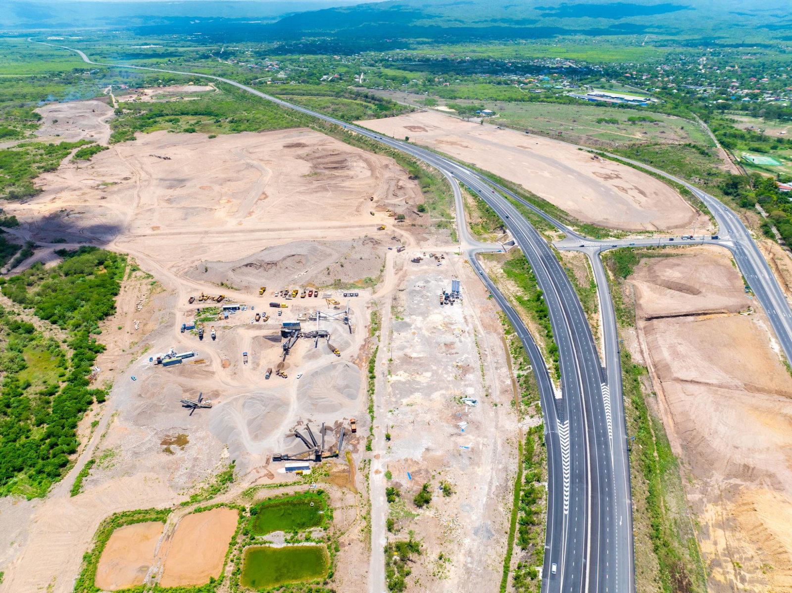 Prime-Commercial-Land-for-Sale-on-Bustamante-Highway-Clarendon Fourth image of Bustamante Highway in Denbigh, Clarendon, Jamaica - property is For Sale