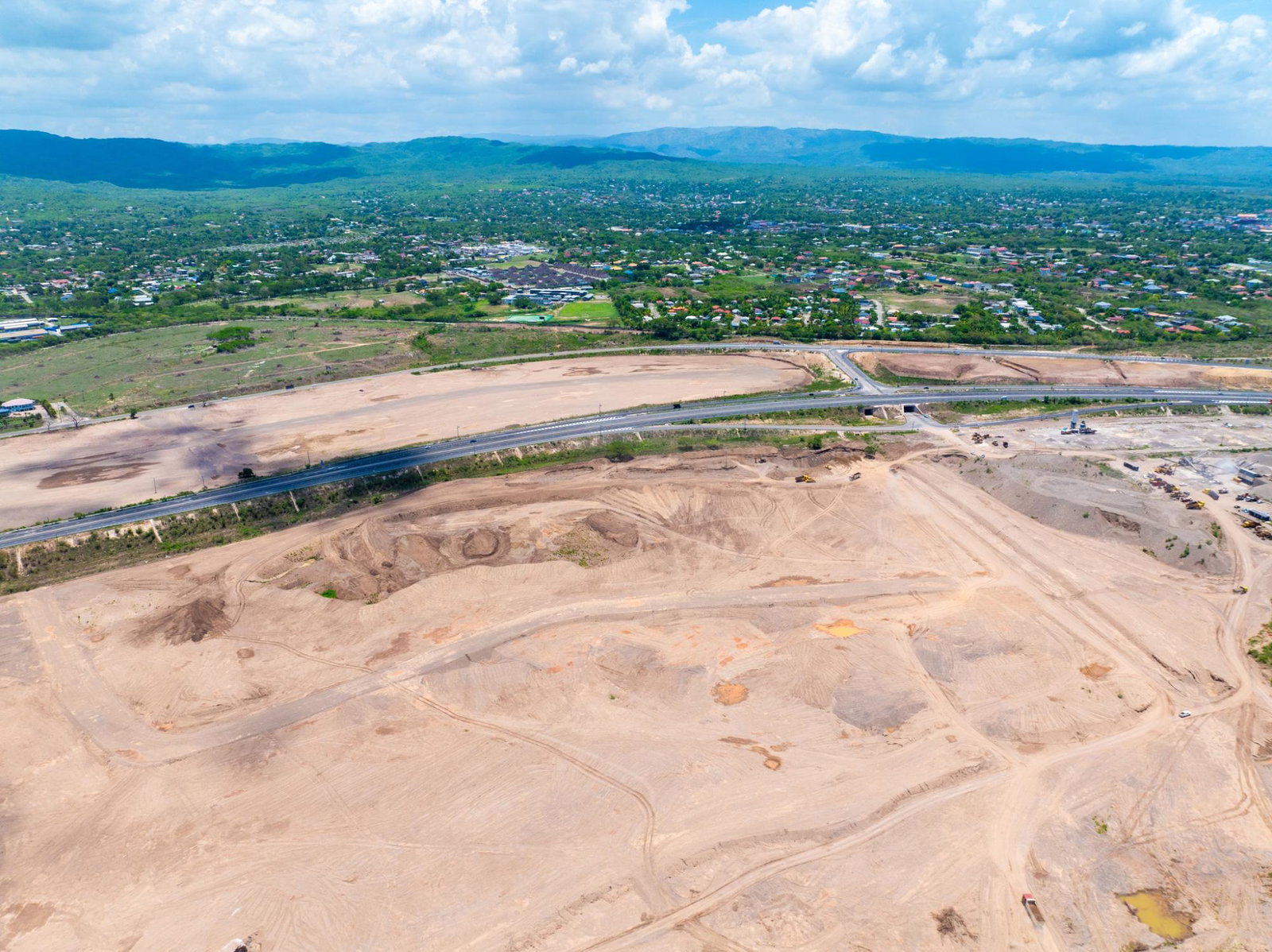 Prime-Commercial-Land-for-Sale-on-Bustamante-Highway-Clarendon Fifth image of Bustamante Highway in Denbigh, Clarendon, Jamaica - property is For Sale