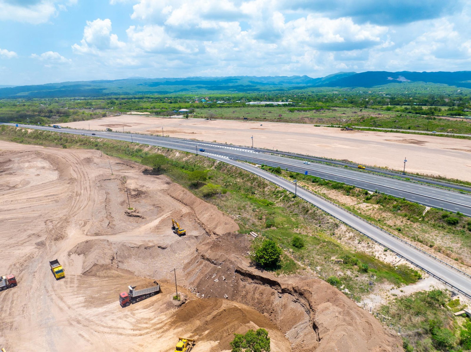 Prime-Commercial-Land-for-Sale-on-Bustamante-Highway-Clarendon Ninth image of Bustamante Highway in Denbigh, Clarendon, Jamaica - property is For Sale