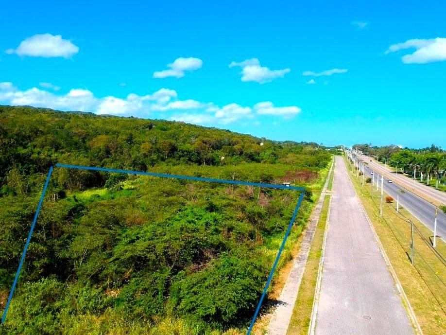 Fourth image of 5- Rose Hall Main Road in Montego Bay, St. James, Jamaica - property is For Rent