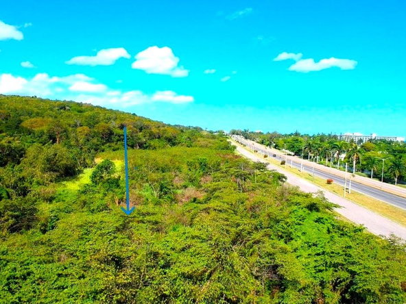 Seventh image of 5- Rose Hall Main Road in Montego Bay, St. James, Jamaica - property is For Rent