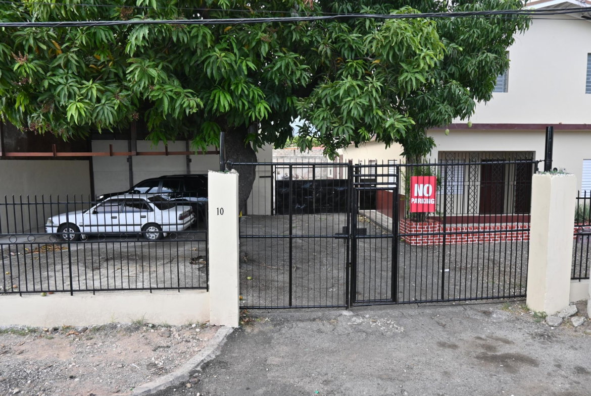 Fourth image of 10 Derrymore Road in Kingston 10, St. Andrew, Jamaica - property is For Rent