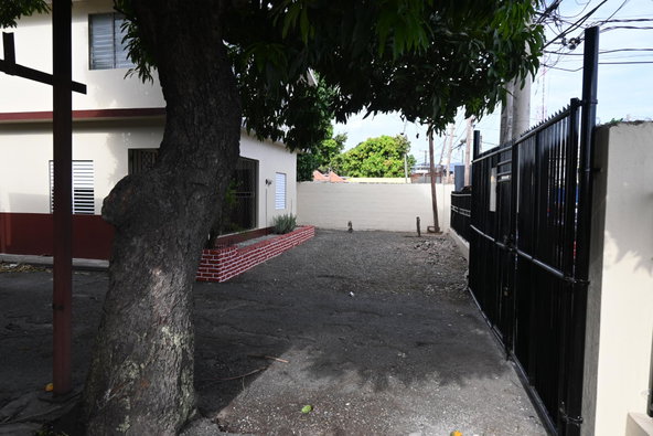 Fifth image of 10 Derrymore Road in Kingston 10, St. Andrew, Jamaica - property is For Rent