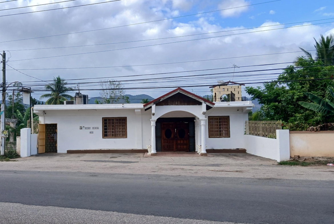 Seventh image of Ewarton Main Road in Ewarton, St. Catherine, Jamaica - property is For Sale