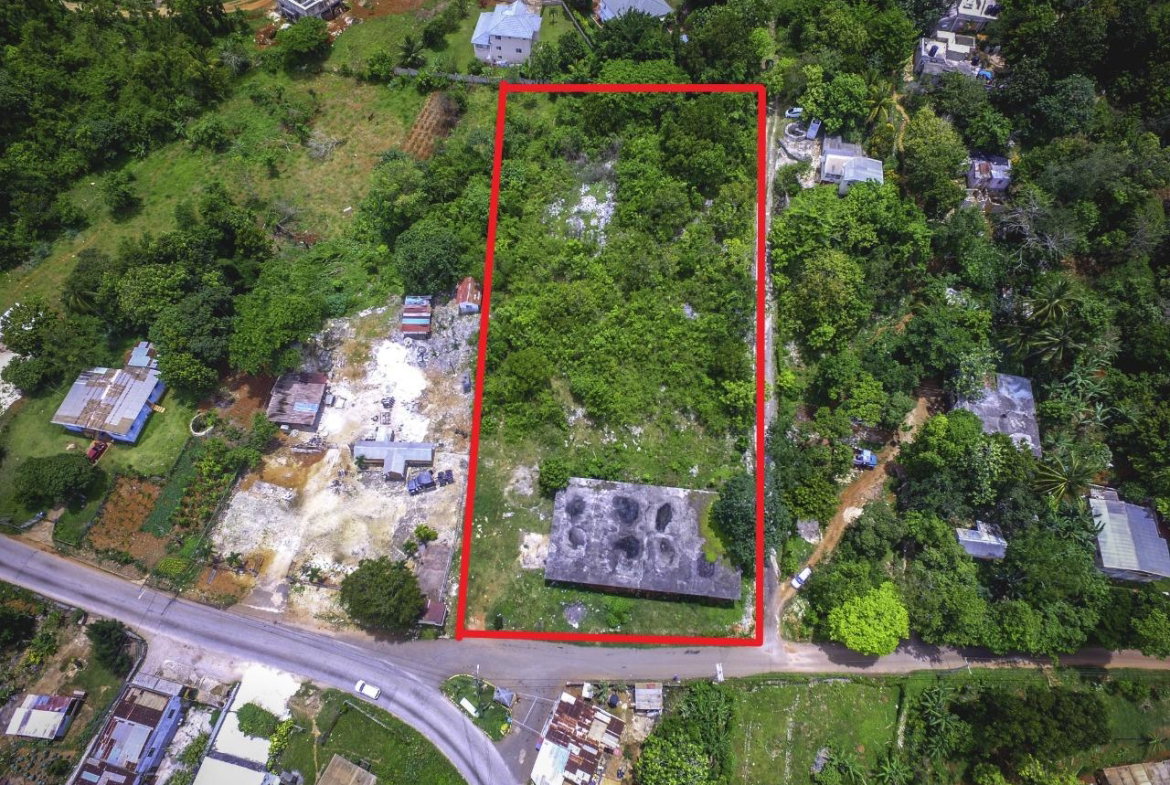First image of Grey Ground Main Road in Mandeville, Manchester, Jamaica - property is For Sale