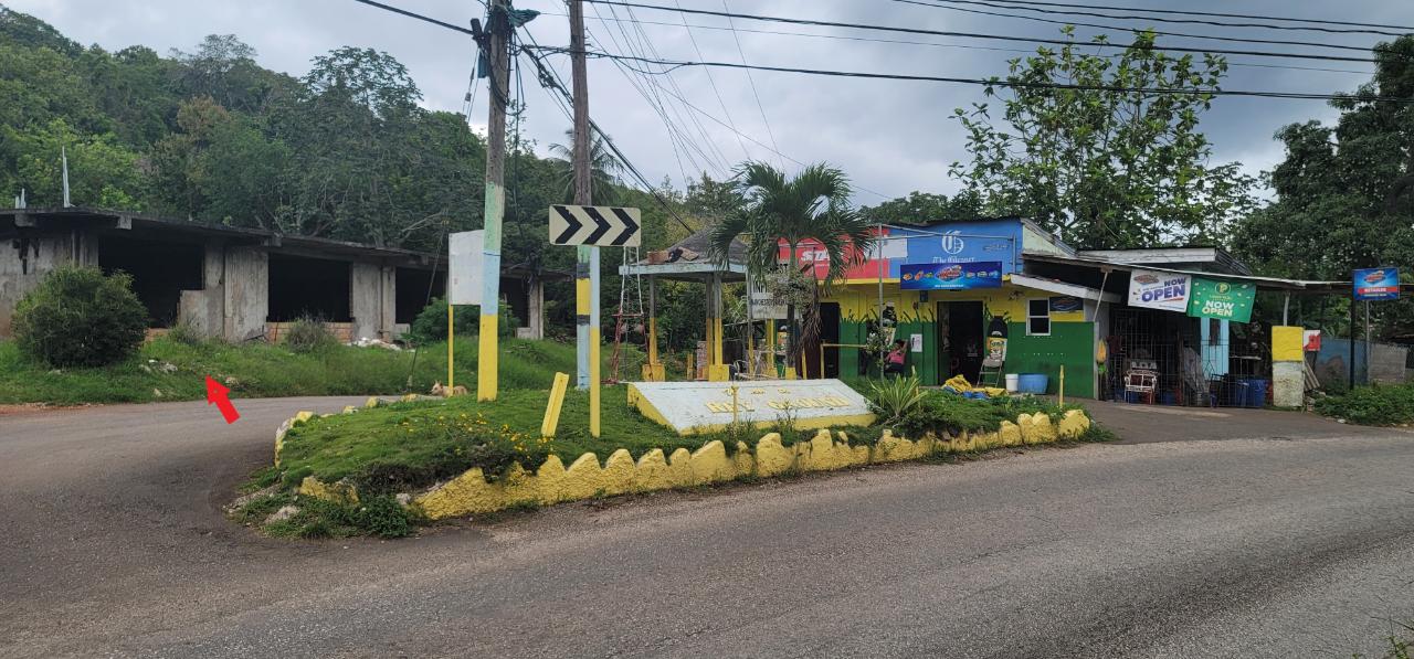Prime-Commercial-Property-for-Sale-in-Manchester-Jamaica Thirteenth image of Grey Ground Main Road in Mandeville, Manchester, Jamaica - property is For Sale