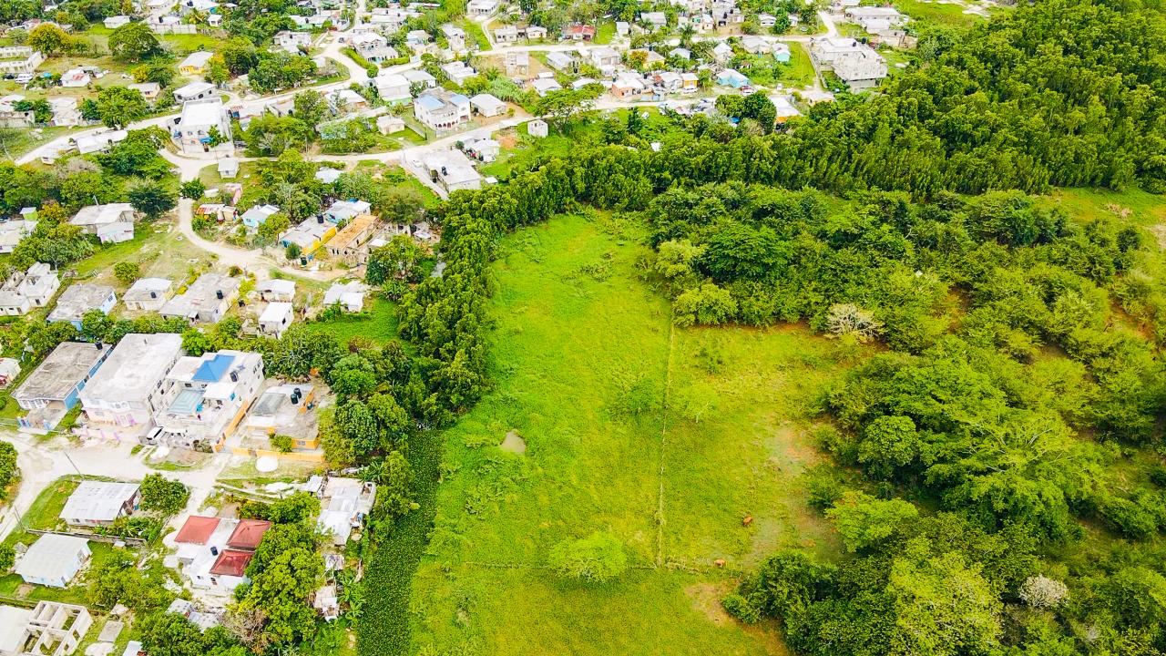 Second image of Sav-la-mar Main rd Landilo in Savanna-La-Mar, Westmoreland, Jamaica - property is For Sale