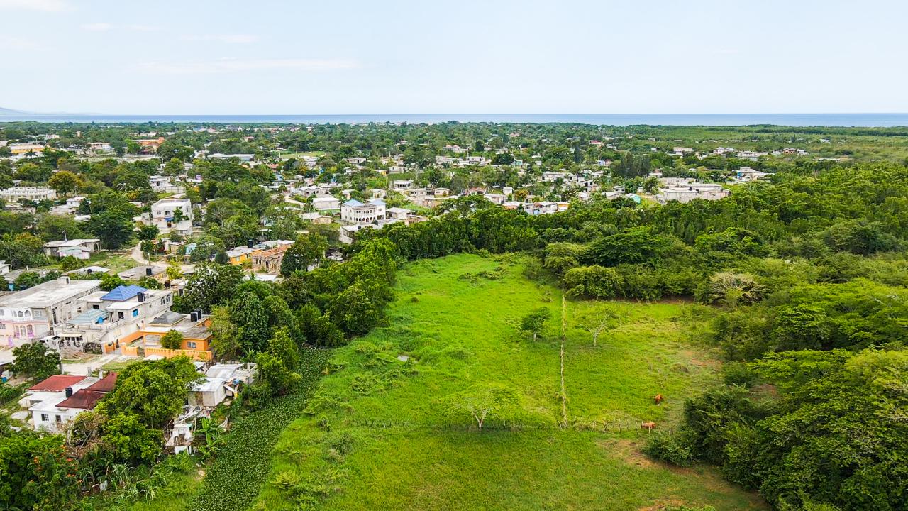 Prime Commercial Real Estate Investment in Savanna-la-Mar, Jamaica