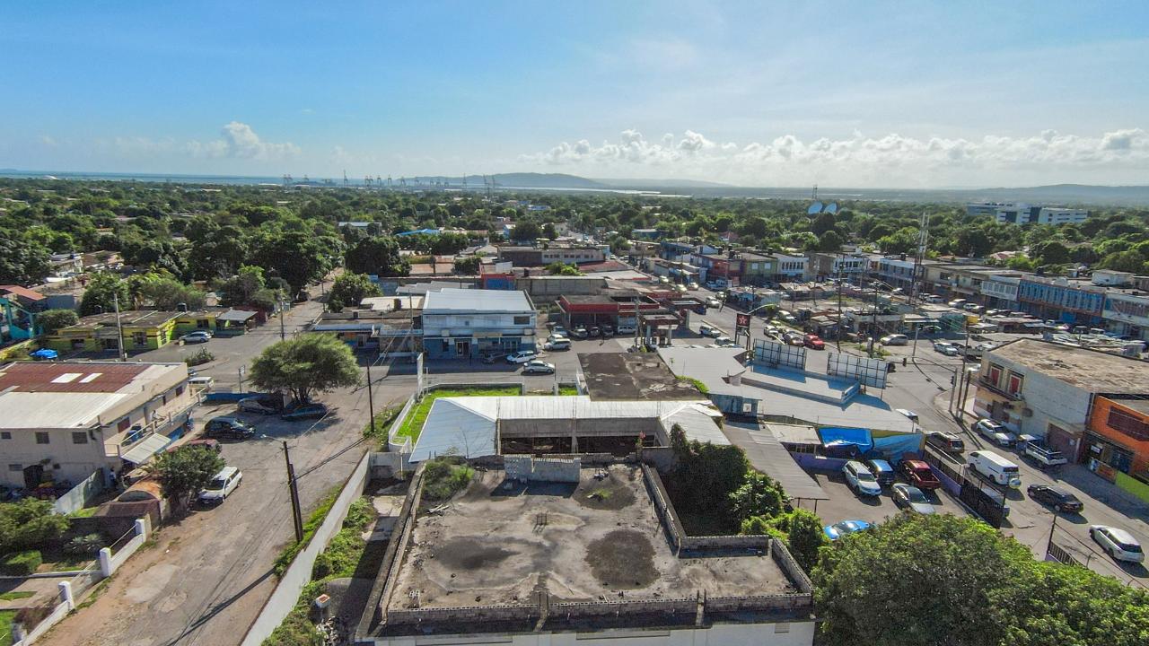 Prime-Commercial-Real-Estate-for-Sale-in-St.-Andrew-Jamaica Ninth image of 50 Molynes Road in Kingston 10, St. Andrew, Jamaica - property is For Sale