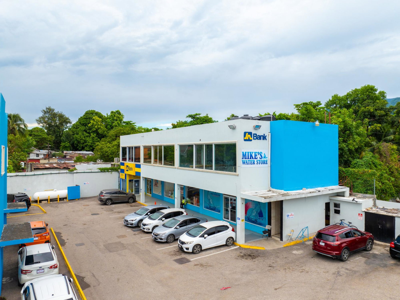 Eighth image of Shop 1b-84 Barbican Road in Kingston 6, St. Andrew, Jamaica - property is For Rent