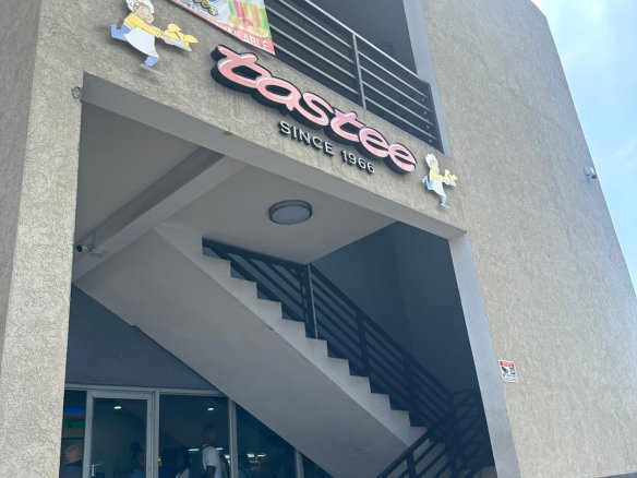 First image of 9a-9b Constant Spring Road in Kingston 10, St. Andrew, Jamaica - property is For Rent