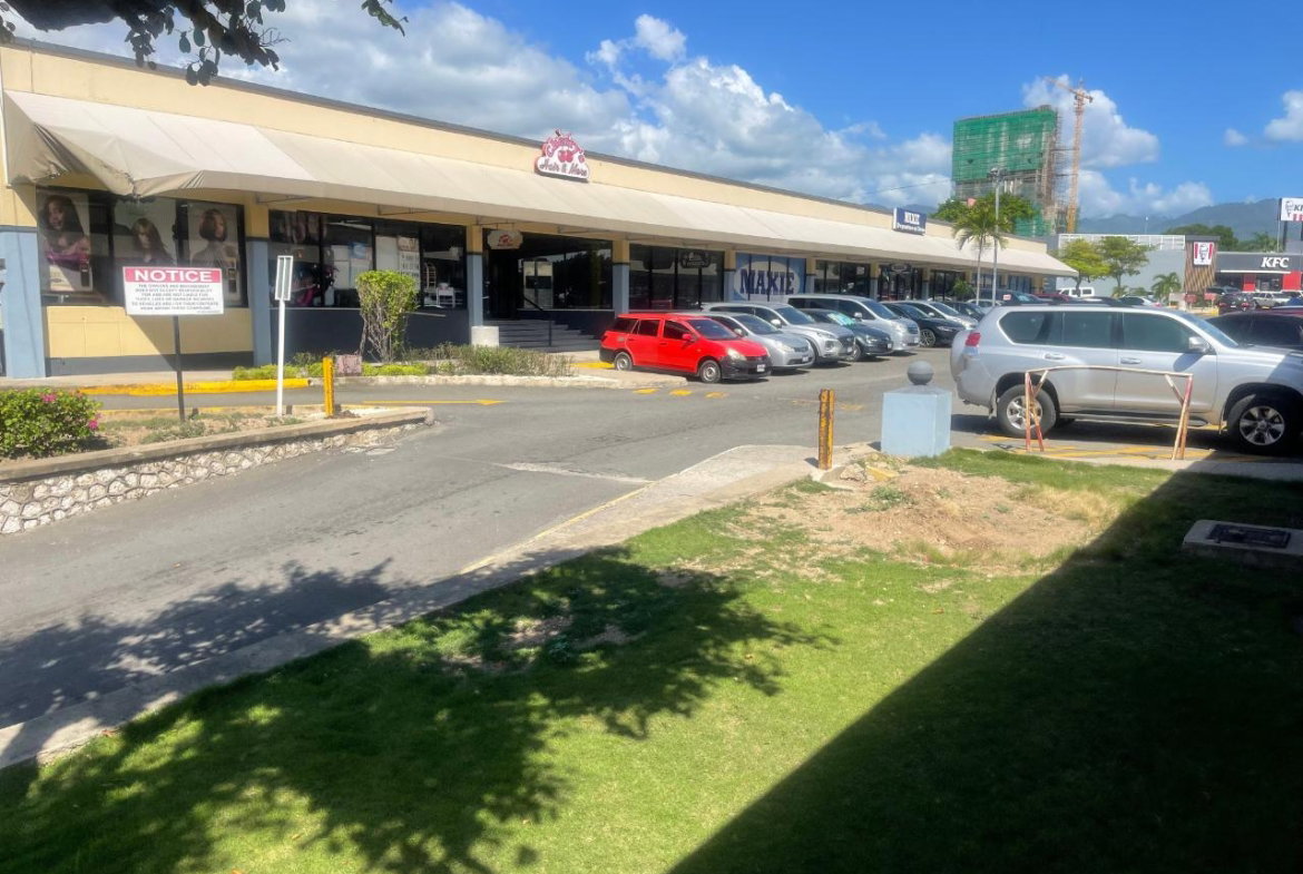 Third image of 18-17 Constant Spring rd in HALF WAY TREE, St. Andrew, Jamaica - property is For Rent