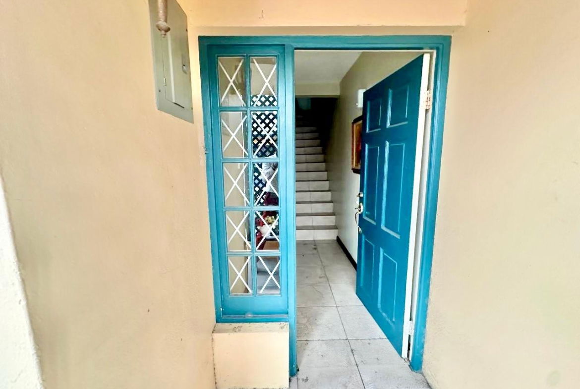 Sixth image of 6-1d-1e Braemar Avenue in Kingston 5, St. Andrew, Jamaica - property is For Rent