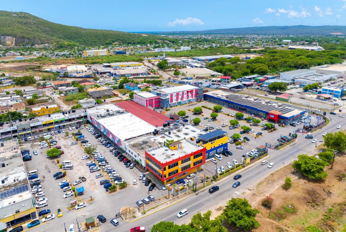 Fourth image of Portmore Pines Plaza in Portmore Pines, St. Catherine, Jamaica - property is For Rent