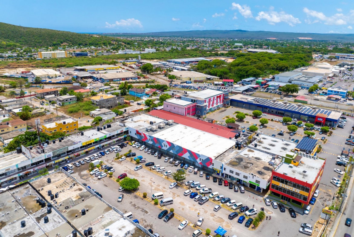 Sixth image of Portmore Pines Plaza in Portmore Pines, St. Catherine, Jamaica - property is For Rent