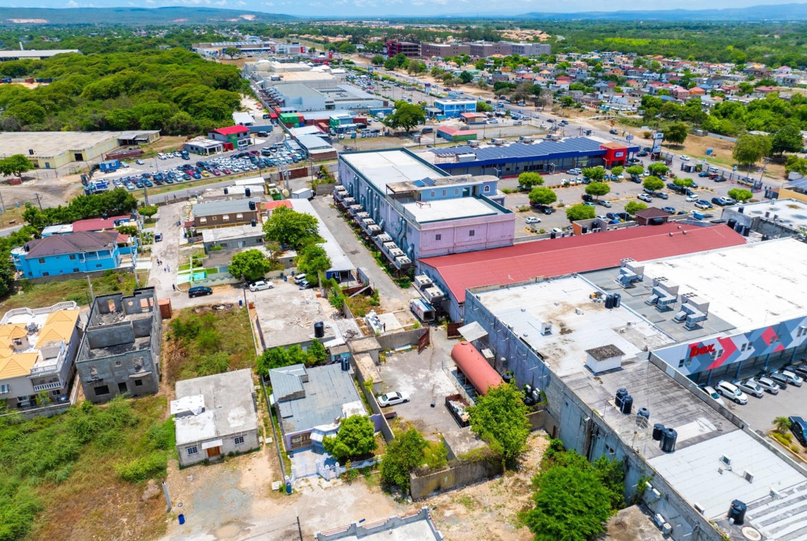 Ninth image of Portmore Pines Plaza in Portmore Pines, St. Catherine, Jamaica - property is For Rent