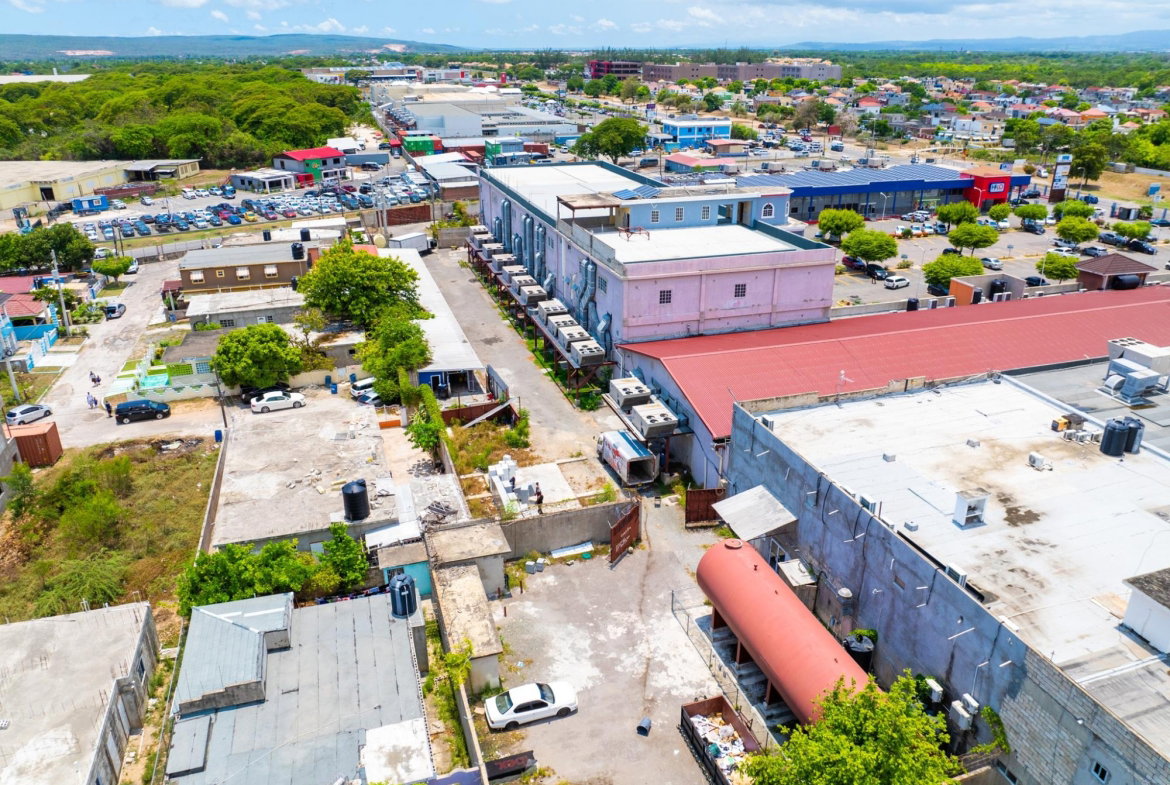 Eighth image of Lot 8,9,3a Portmore Pines Braeton pa in Portmore Pines, St. Catherine, Jamaica - property is For Rent