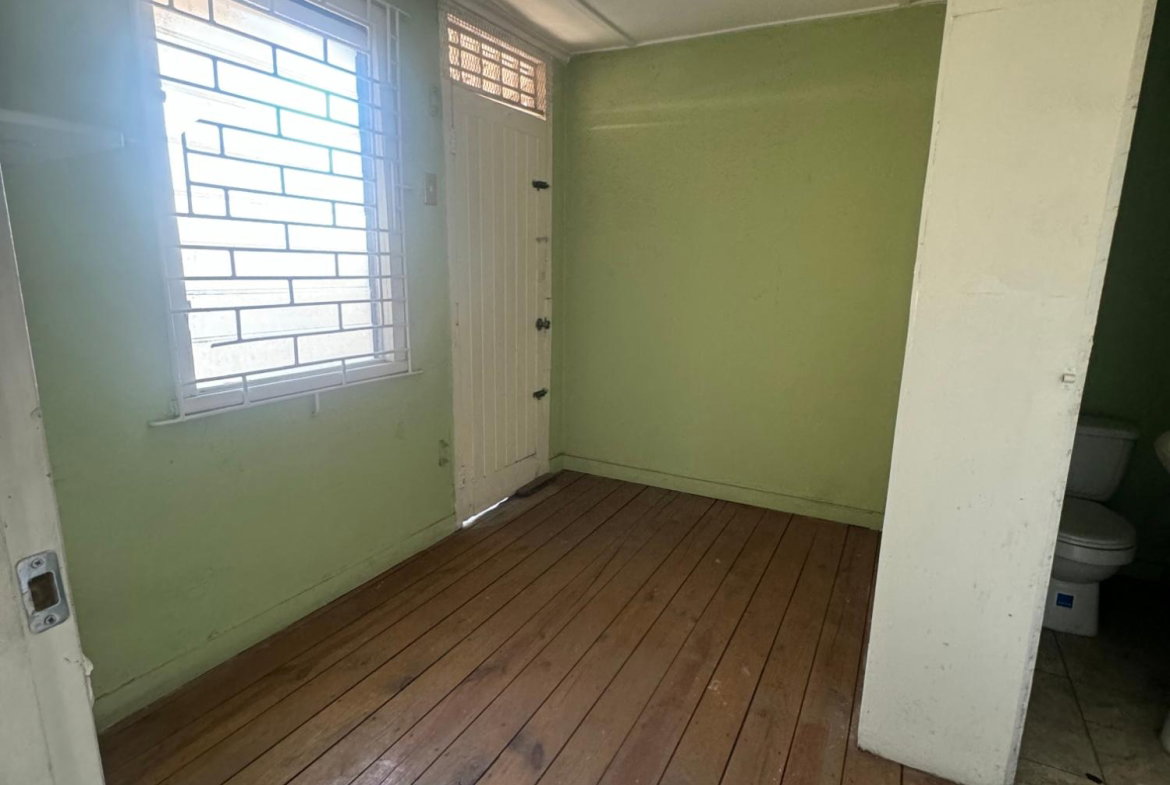 Fourth image of 4-1a Richmond Park Avenue in Kingston 10, St. Andrew, Jamaica - property is For Rent