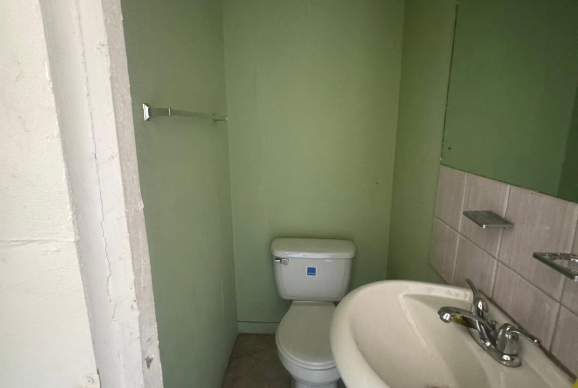 Fifth image of 4-1a Richmond Park Avenue in Kingston 10, St. Andrew, Jamaica - property is For Rent