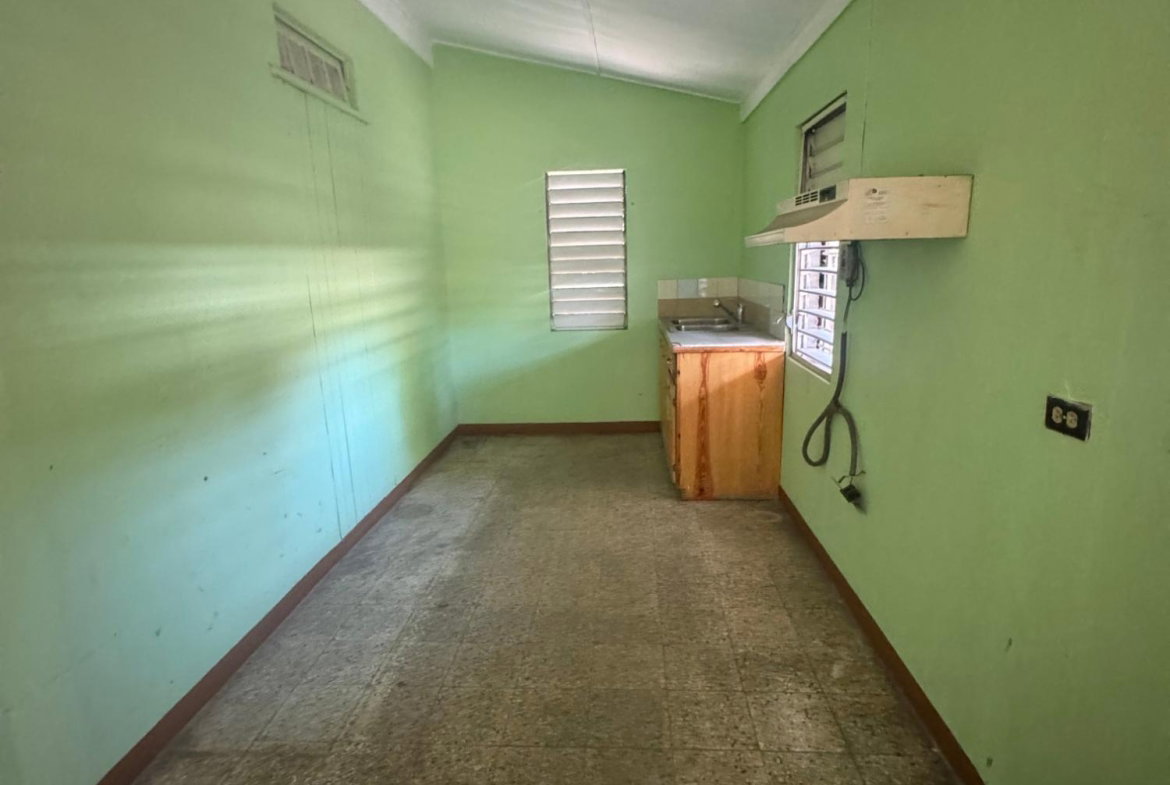 Seventh image of 4-1a Richmond Park Avenue in Kingston 10, St. Andrew, Jamaica - property is For Rent