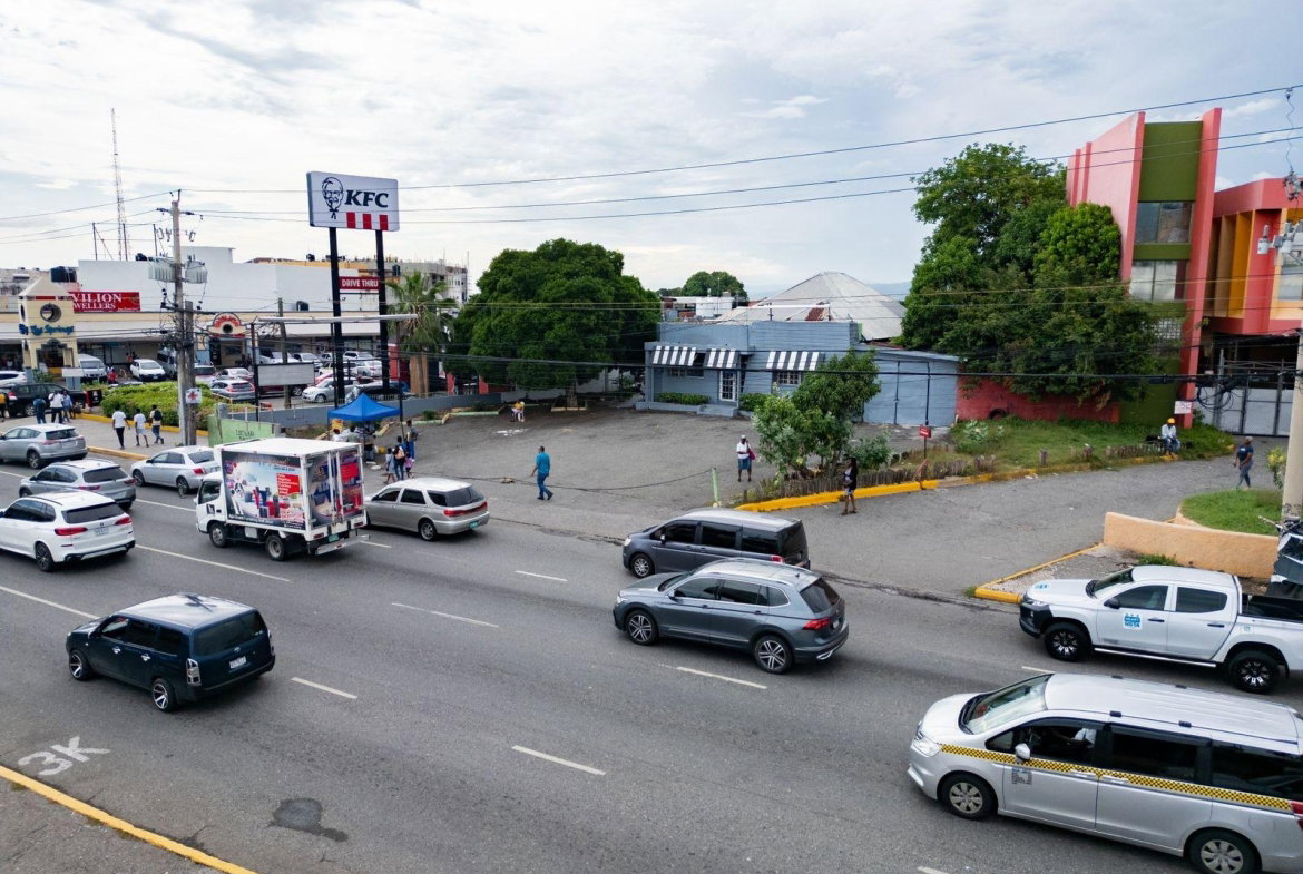 Fifth image of 19 Constant Spring, Kingston in Kingston 10, St. Andrew, Jamaica - property is For Sale