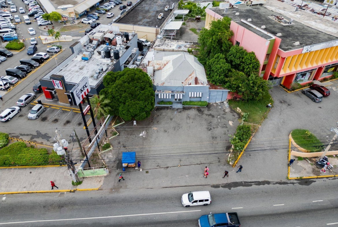 Sixth image of 19 Constant Spring, Kingston in Kingston 10, St. Andrew, Jamaica - property is For Sale