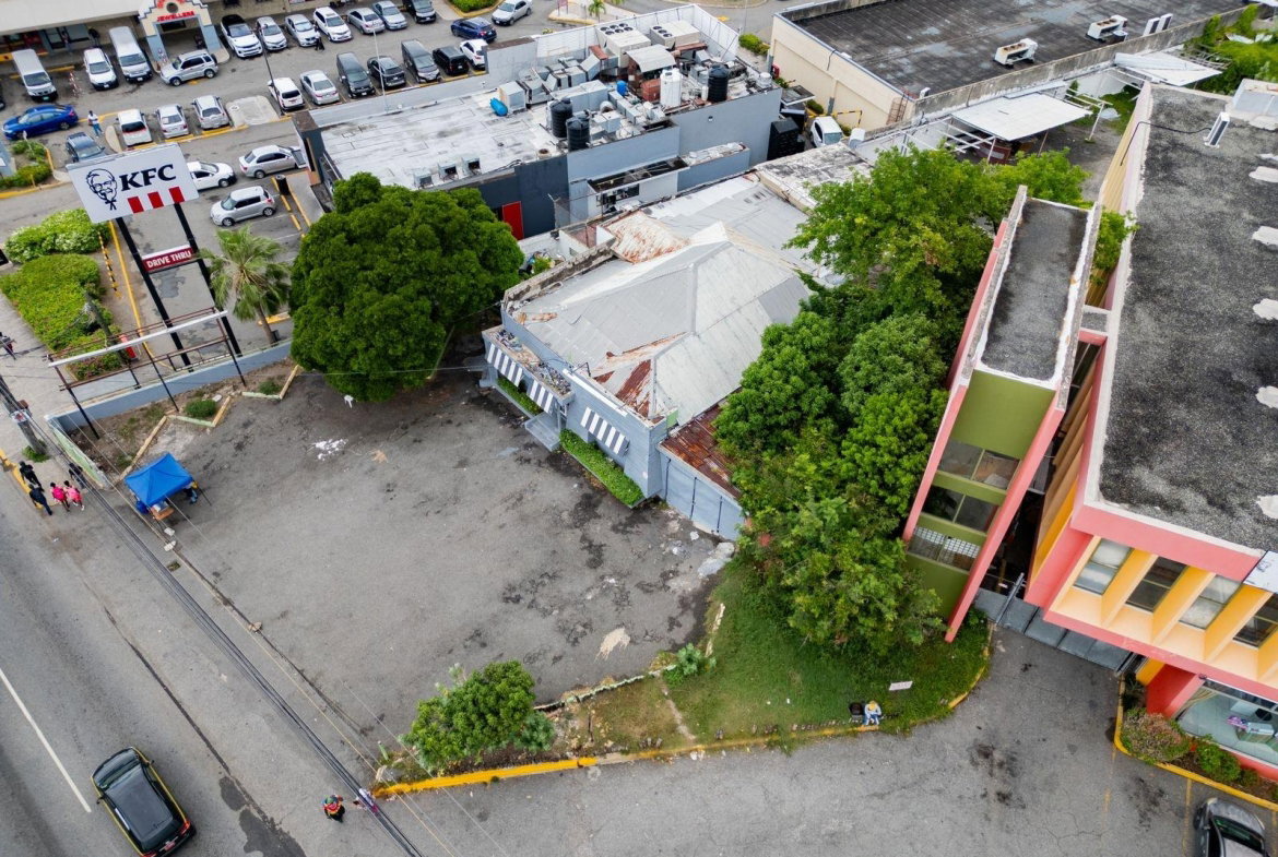 Ninth image of 19 Constant Spring, Kingston in Kingston 10, St. Andrew, Jamaica - property is For Sale