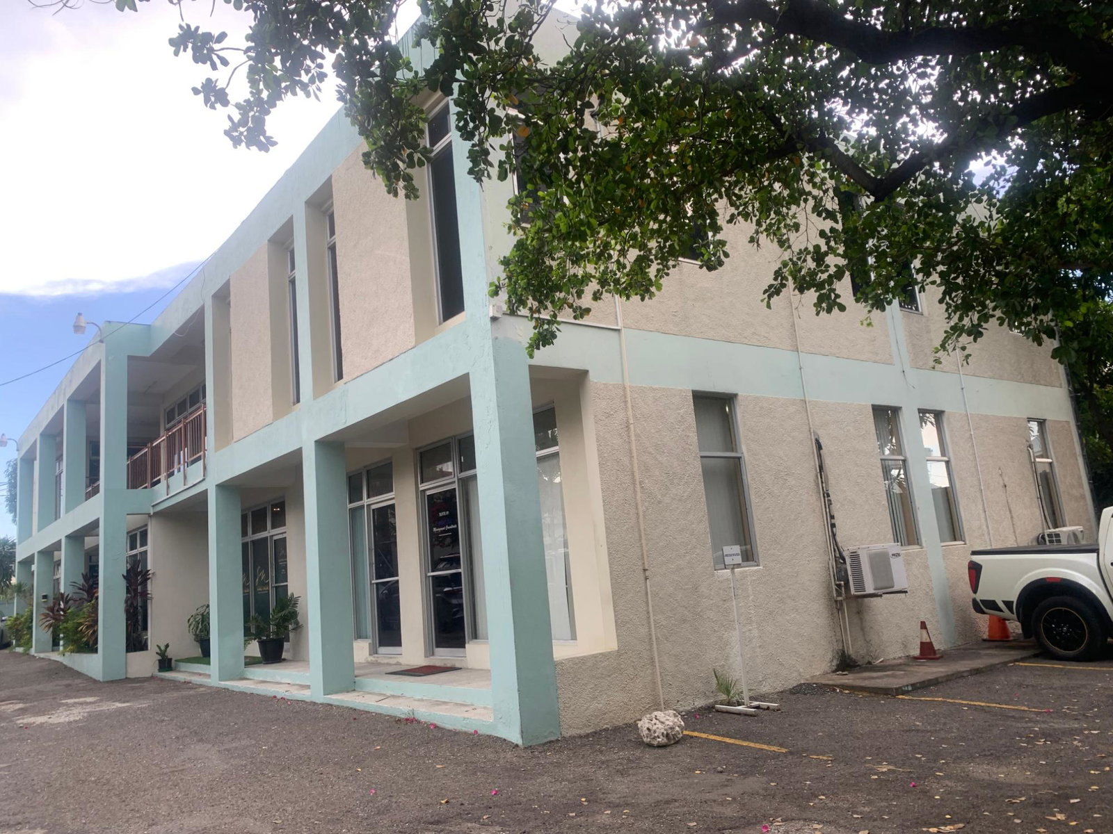 Third image of 4 Altamont Terrace in NEW KINGSTON, St. Andrew, Jamaica - property is For Rent