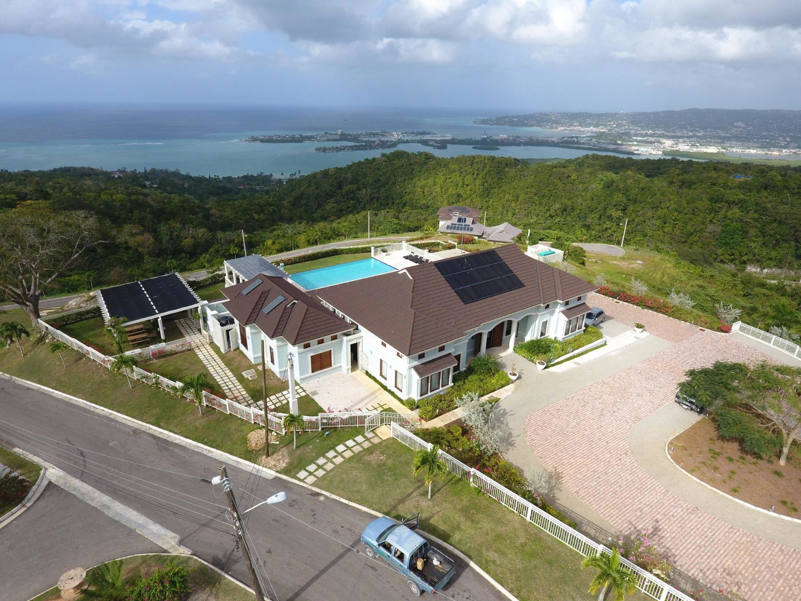 Fifth image of Reading Boulevard in Reading, St. James, Jamaica - property is For Sale