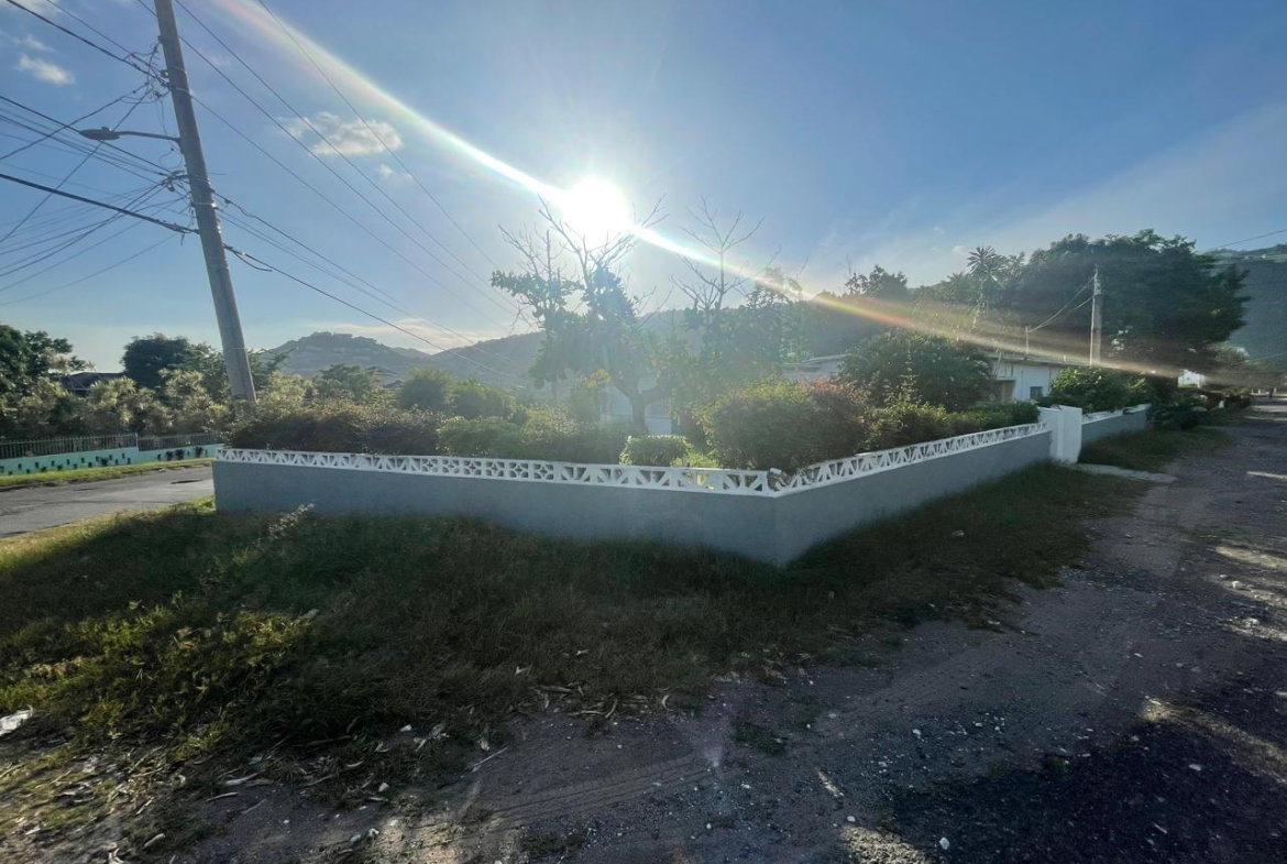 Eleventh image of 162 Red Hills Road in Kingston 19, St. Andrew, Jamaica - property is For Sale