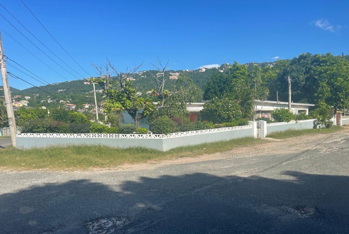 Fourth image of 162 Red Hills Road in Kingston 19, St. Andrew, Jamaica - property is For Sale