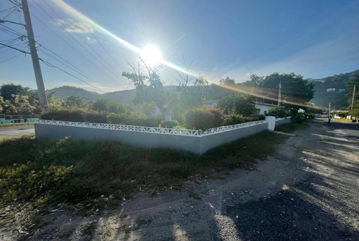 Tenth image of 162 Red Hills Road in Kingston 19, St. Andrew, Jamaica - property is For Sale