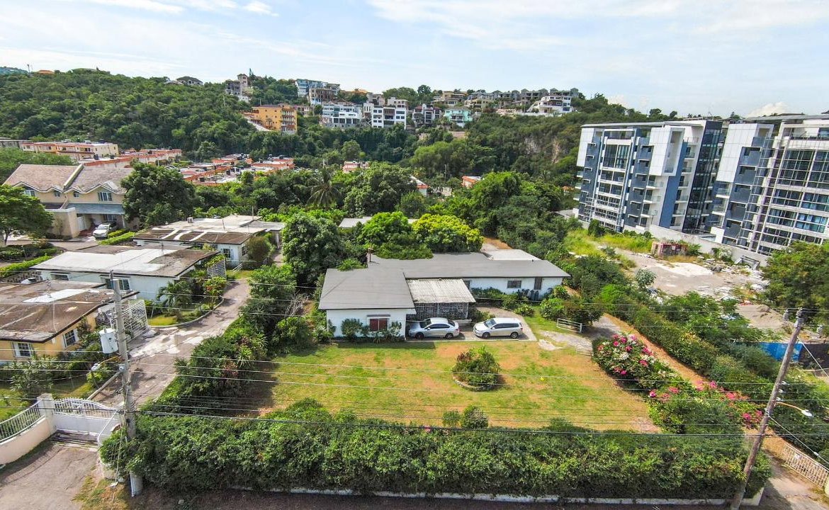 Tenth image of 35 Wellington Drive in Kingston 6, St. Andrew, Jamaica - property is For Sale