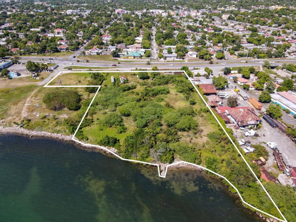Second image of Bournemouth Gardens in Kingston 2, Kingston, Jamaica - property is For Sale