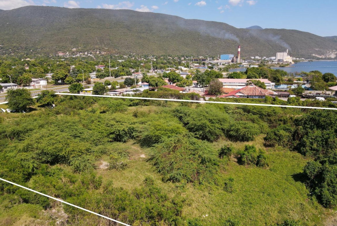 Fourteenth image of Bournemouth Gardens in Kingston 2, Kingston, Jamaica - property is For Sale