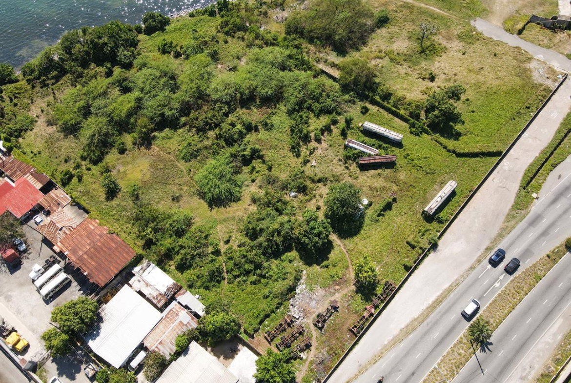 Fifteenth image of Bournemouth Gardens in Kingston 2, Kingston, Jamaica - property is For Sale