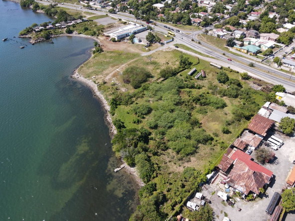 Sixteenth image of Bournemouth Gardens in Kingston 2, Kingston, Jamaica - property is For Sale