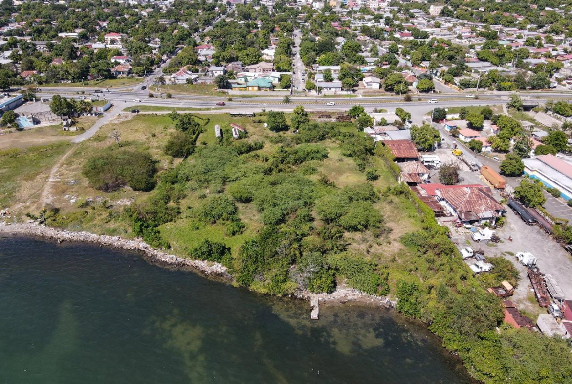 Seventeenth image of Bournemouth Gardens in Kingston 2, Kingston, Jamaica - property is For Sale